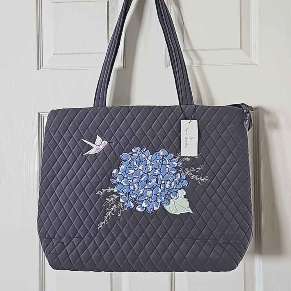 NWTs Vera Bradley Quilted Tote with a Hummingbird and Hydrangeas Pattern